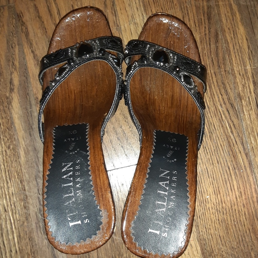 Brown heel shoes